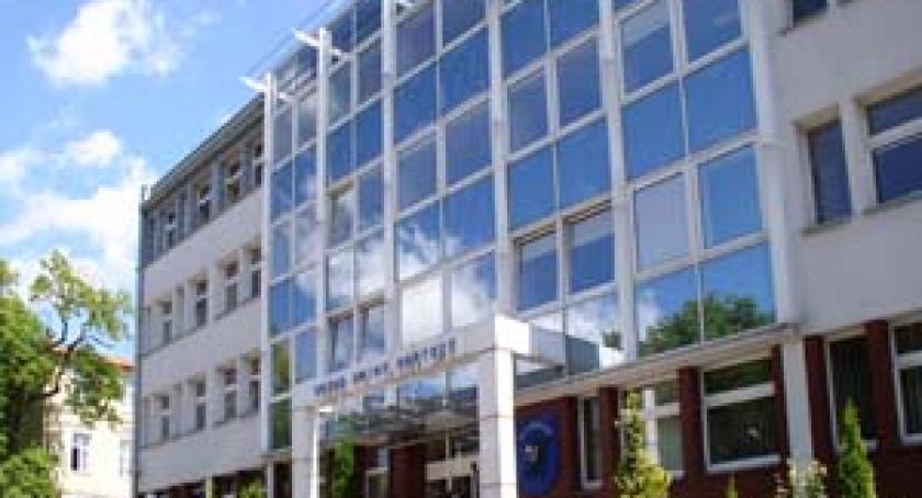 W piątek będą pracowały prawie wszystkie urzędy  