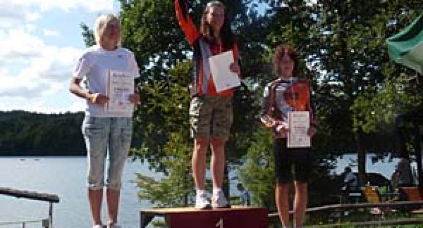 Triathloniści po raz siódmy walczyli w Ostrzycach