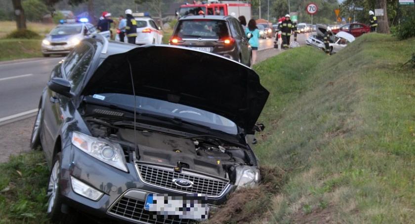 Miszewko. Zderzenie forda z bmw