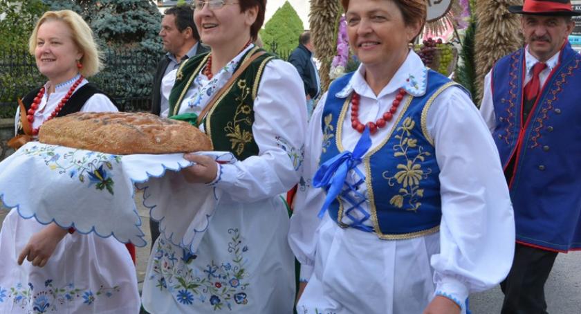 Rolnicy z całego powiatu świętowali w Sierakowicach 