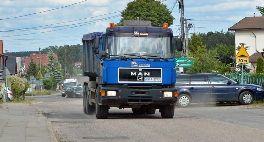 Mieszkańcy os. Bernardyno odetchną? Wójt cofa pozwolenie dla ciężarówek