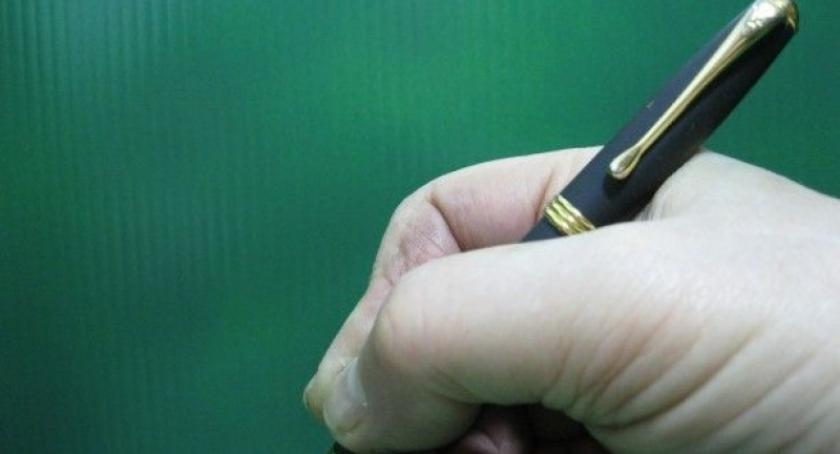 Lubisz poezję? Weź udział w konkursie literackim
