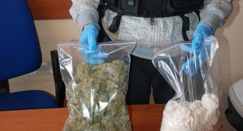 Kartuzy. 25-latek trzymał ponad dwa kilogramy narkotyków w piwnicy