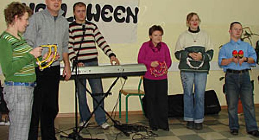 Zabawa pod hasłem 