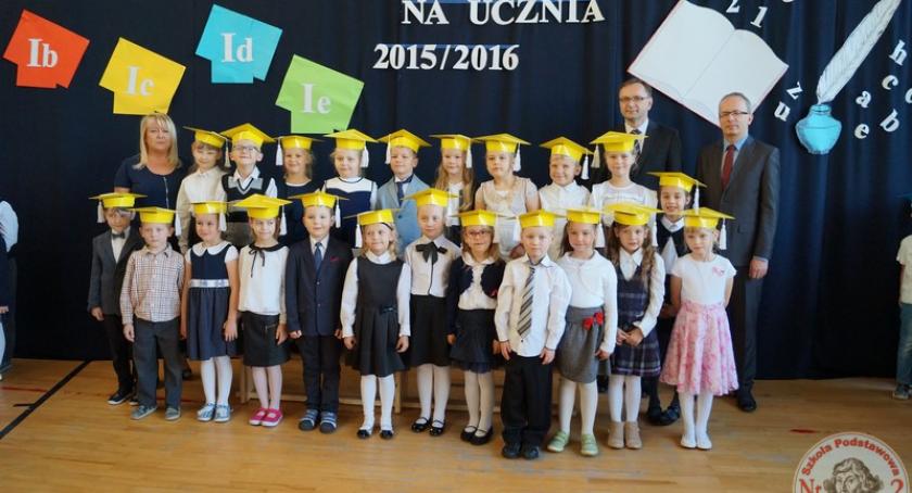 Kartuzy. Pasowanie na ucznia w 