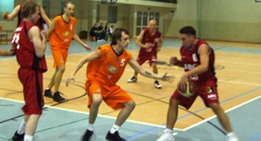 Sokół – Remus 101:57. Kartuscy koszykarze znów gromią