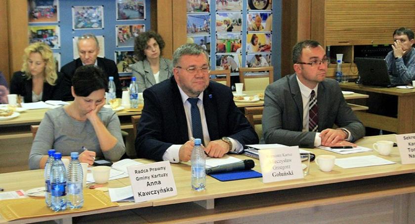 Kartuzy. Zmiany podatków od nieruchomości podzieliły radnych