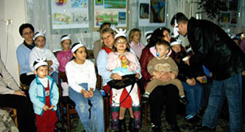 Bal karnawałowy przy bajkach Andersena....