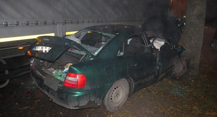 Sierakowice. Audi uderzyło w cofającą ciężarówkę