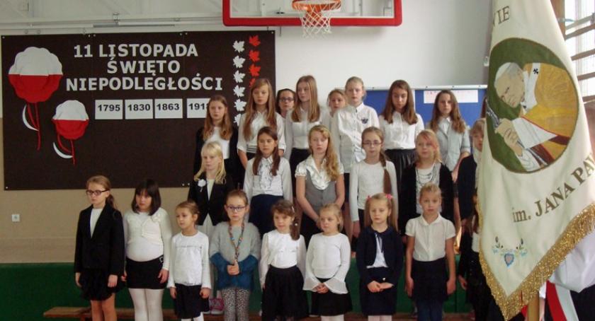 Borkowo. Uroczysty apel z okazji Święta Niepodległości 
