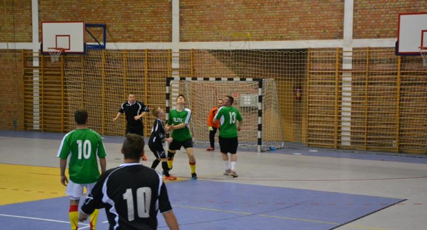Zmagania futsalowe w Żukowie