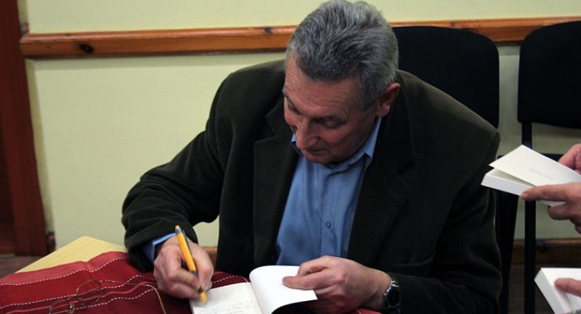 Prof. Tadeusz Linkner promował myśliwską powieść o Kartuzach sprzed I wojny światowej