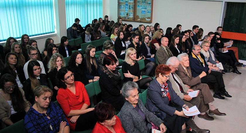 Kto zatruwał i zatruwa kartuskie jeziora?