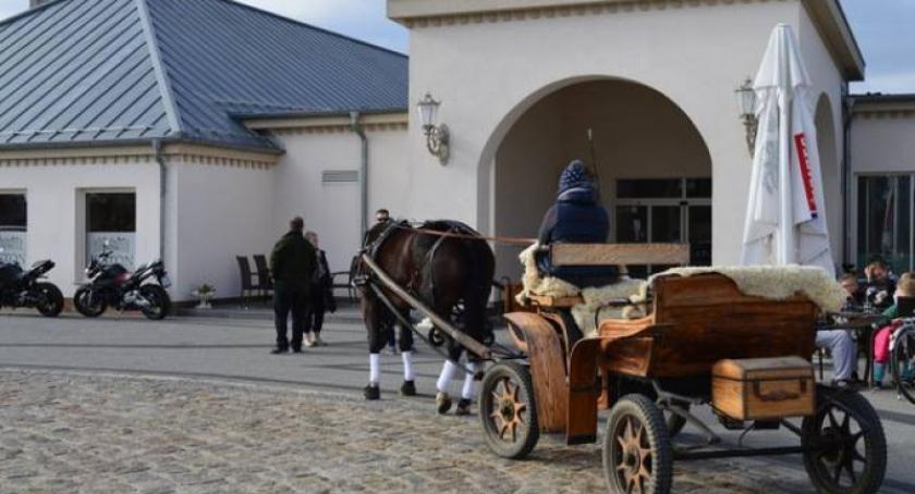 Kistowo. Ukradli bryczkę i sprzęt jeździecki - czeka nagroda za pomoc w ujęciu sprawcy