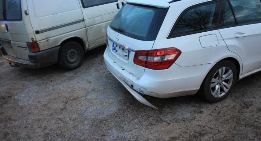 Kczewo. Volkswagen najechał na mercedesa