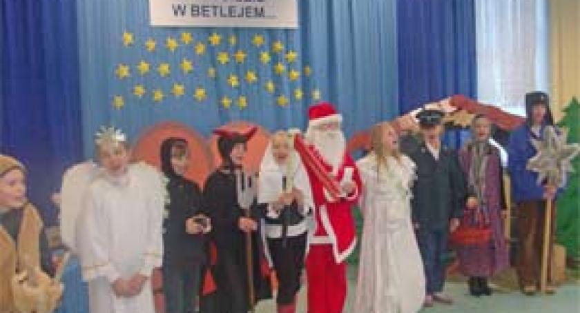 Wilanowo. Szkolne świętowanie w magicznym nastroju