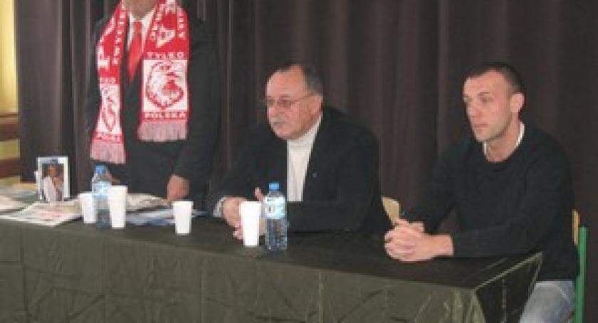 Piłkarska biesiada dla najmłodszych. Kupcewicz w Kartuzach i Dzierżążnie