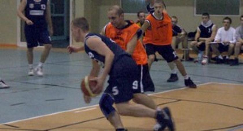 Sokół i Bat ponownie zwycięzcy. Koszykarze coraz bliżej play-off