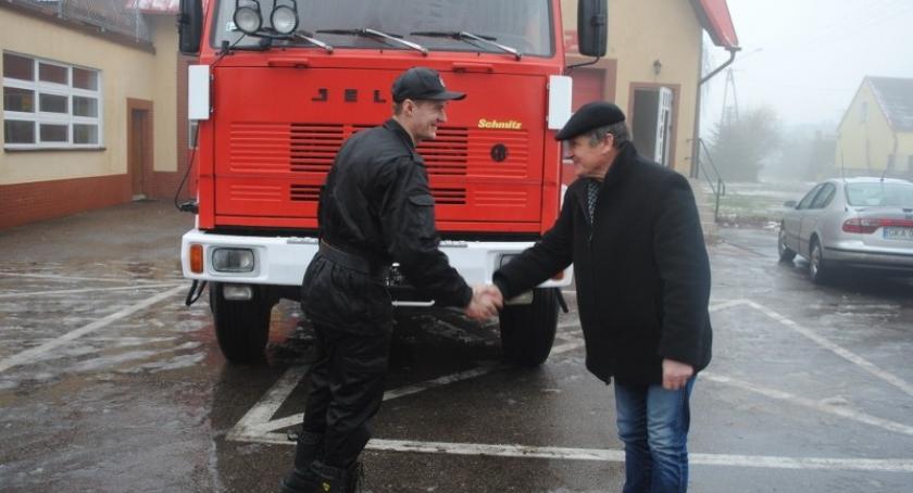Ochotnicy z Szymbarku przekazali wóz strażacki na Litwę
