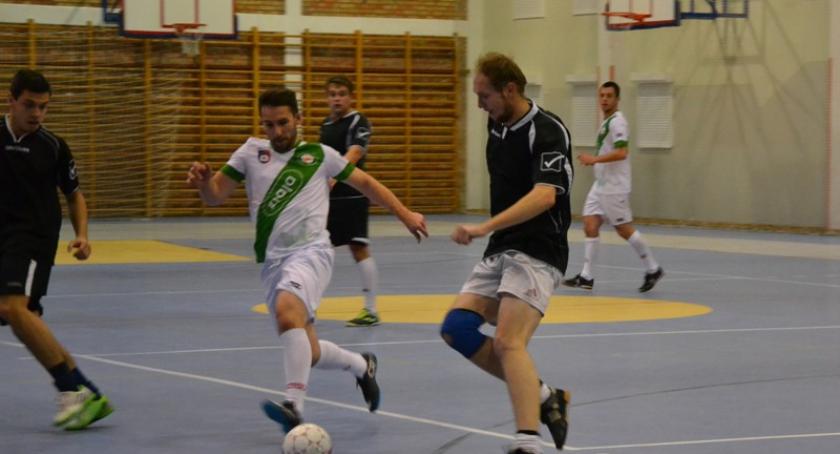 Budmax utrzymuje pozycję lidera superligi w futsalu