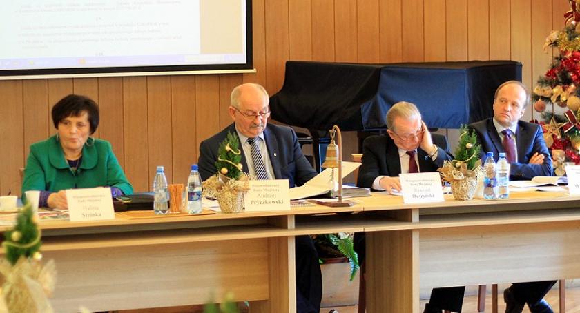 Kartuzy. Nowy budżet z budową dworca, ścieżką rowerową do Dzierżążna i rozbudową basenu
