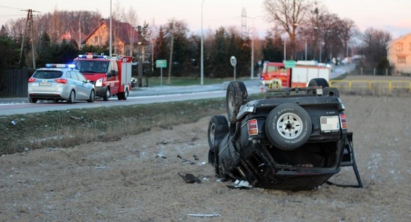 Żukowo-Pępowo. Dachowało isuzu - dwoje dzieci rannych