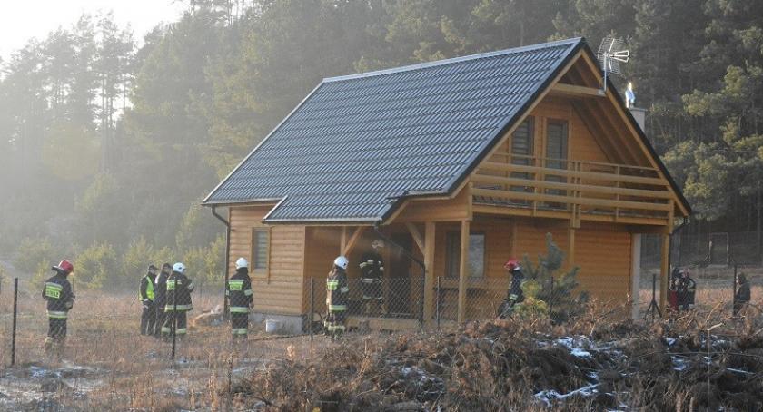 Borucino. Pożar domku letniskowego