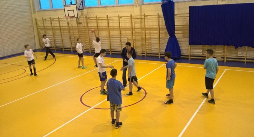 Piłka ręczna. Eliminacje gminne w Lisich Jamach