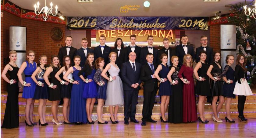 Sierakowice. Maturzyści z ZSP bawili się na studniówce