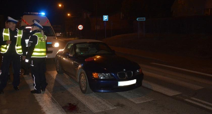 Przodkowo. Mężczyzna potrącony przez BMW na przejściu dla pieszych 