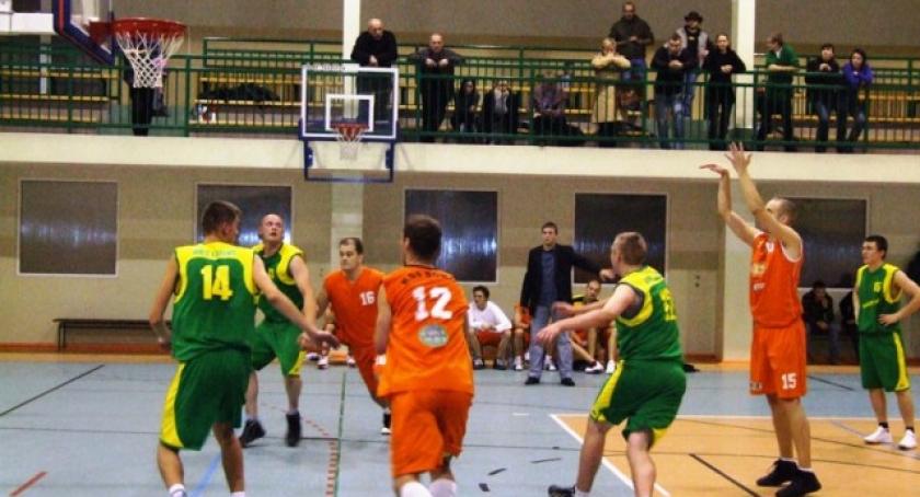 Smutny koniec koszykarskiego sezonu. Sokół i Bat zakończyły ligę