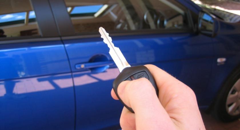 Powiat. Kradną coraz więcej samochodów - głównie audi, bmw i vw