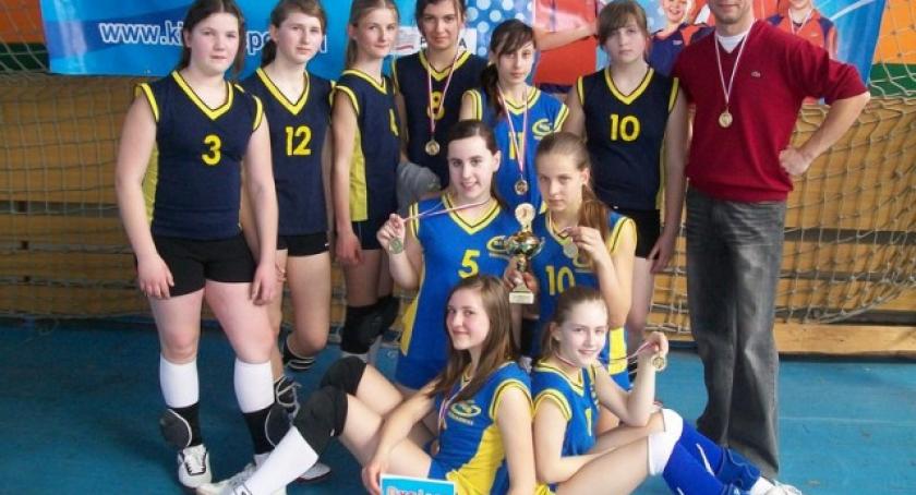 Sukcesy chmieleńskich siatkarek. Pracowity okres Troyana