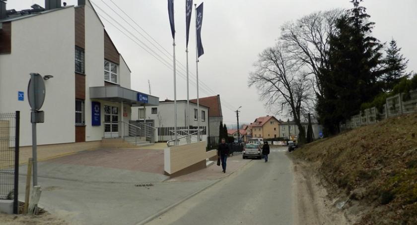 Żukowo. Pierwsze przymiarki do parkingu przy komisariacie