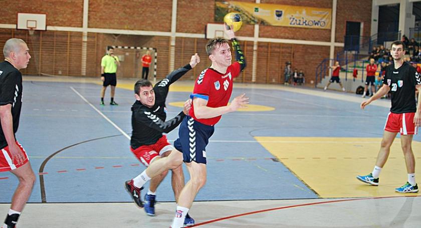 Piłka ręczna. GKS Żukowo wygrał z Samborem Tczew