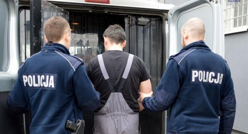 Dwaj mieszkańcy powiatu odpowiedzą za paserstwo