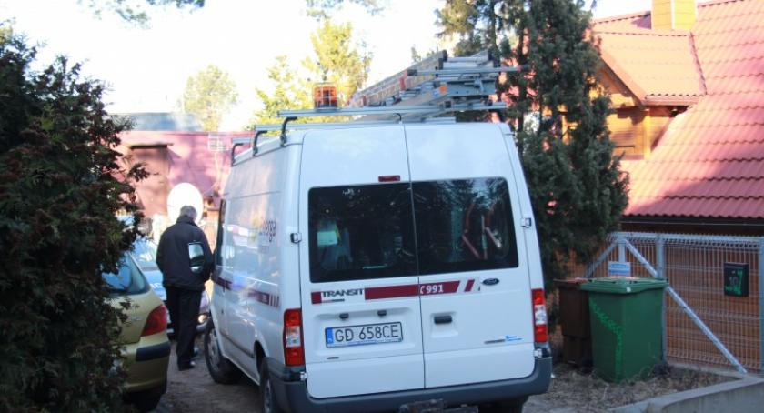 Chwaszczyno. Pożar domku letniskowego nad jeziorem Wysockim