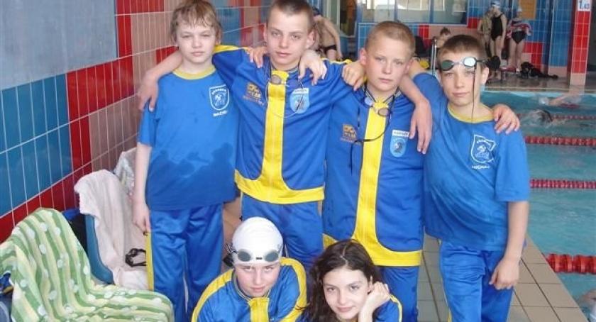 8 medali 12-latków Tropsa. Pływacy w formie
