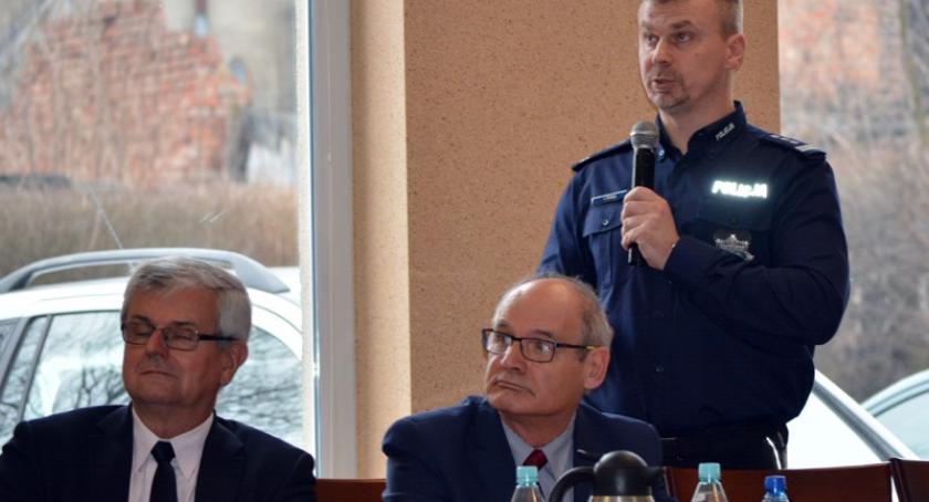 Policja: Brawura najczęstszą przyczyną wypadków, a w 2015 roku była ich rekordowa ilość