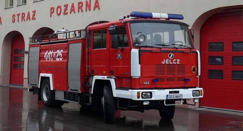 Borowo. Kobieta poszkodowana w pożarze