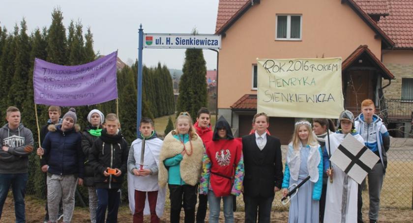 Stężyca. Twórczość Henryka Sienkiewicza i konkurs recytatorski w ZKiW