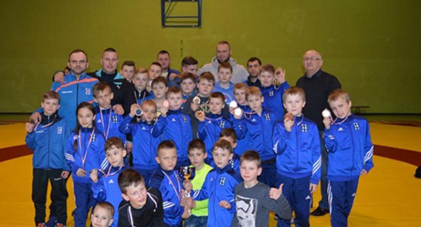Zapasy. Kolejne sukcesy Cartusii i Wega Moreny