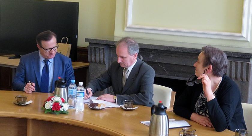 Umowy na schetynówki już podpisane - sprawdź, co przebudują