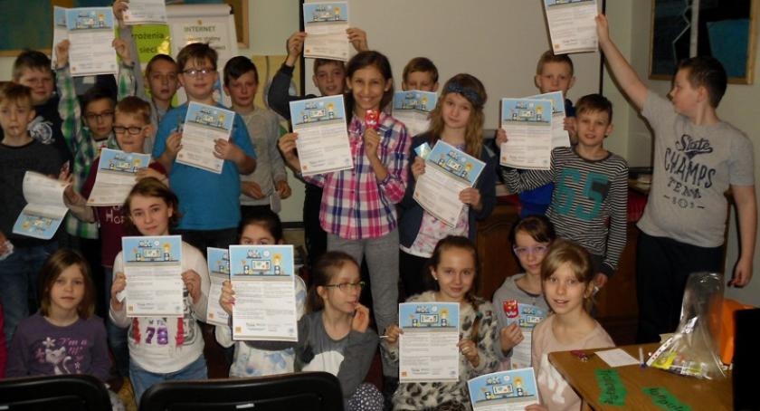 Kartuzy. Bezpieczny Dzień Internetu w bibliotece