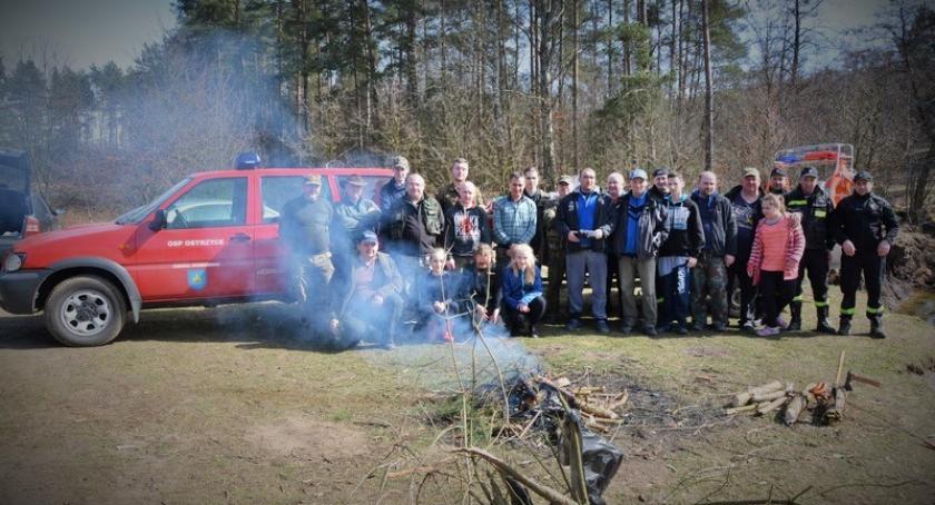 Wędkarze i strażacy po raz kolejny sprzątali Radunię