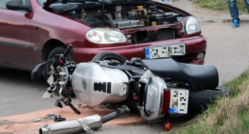Somonino. Zderzenie daewoo z motocyklem - jedna osoba ranna