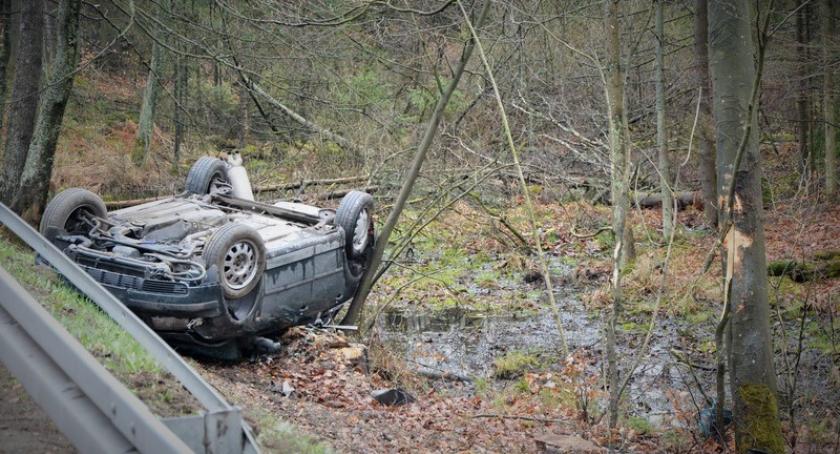 Wieżyca. Passat wypadł z krajowej 