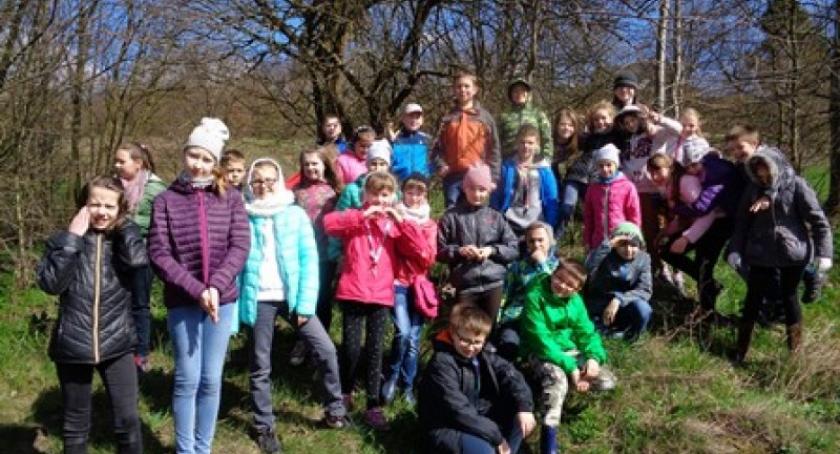 Powiat. Dzieci i młodzież sprzątały kaszubskie jeziora