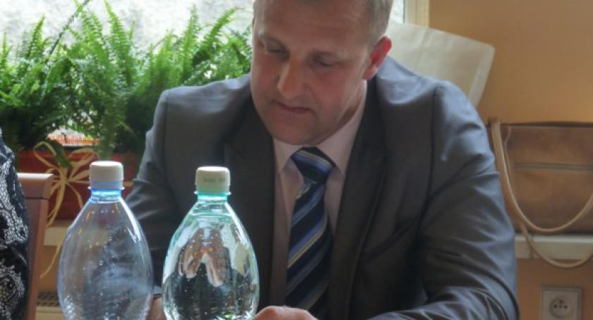 Przewrotne losy kartuskich radnych