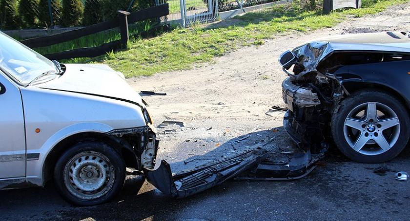 Staniszewo. Fiat zderzył się z bmw - jedna osoba w szpitalu
